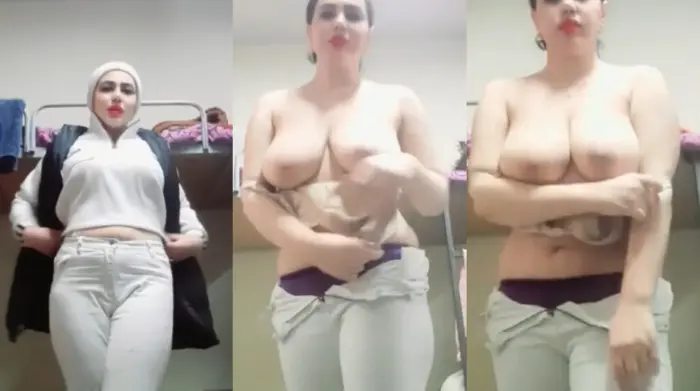 Jungle Sex Chubby Tanker Boobs Teasing Nude Video